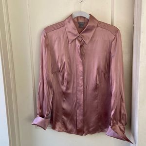 NWT Ann Taylor  Fitted Silk Satin Blouse. Size 10